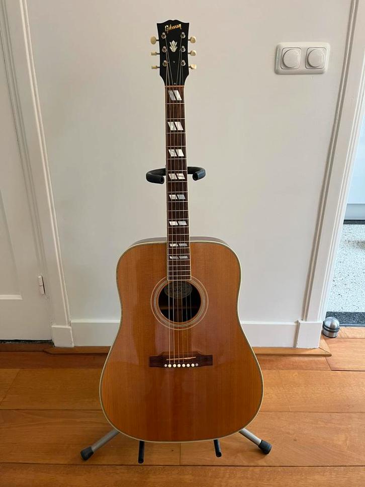 Akoestische Gibson Sheryl Crow Signature gitaar, Muziek en Instrumenten, Snaarinstrumenten | Gitaren | Akoestisch, Gebruikt, Western- of Steelstringgitaar