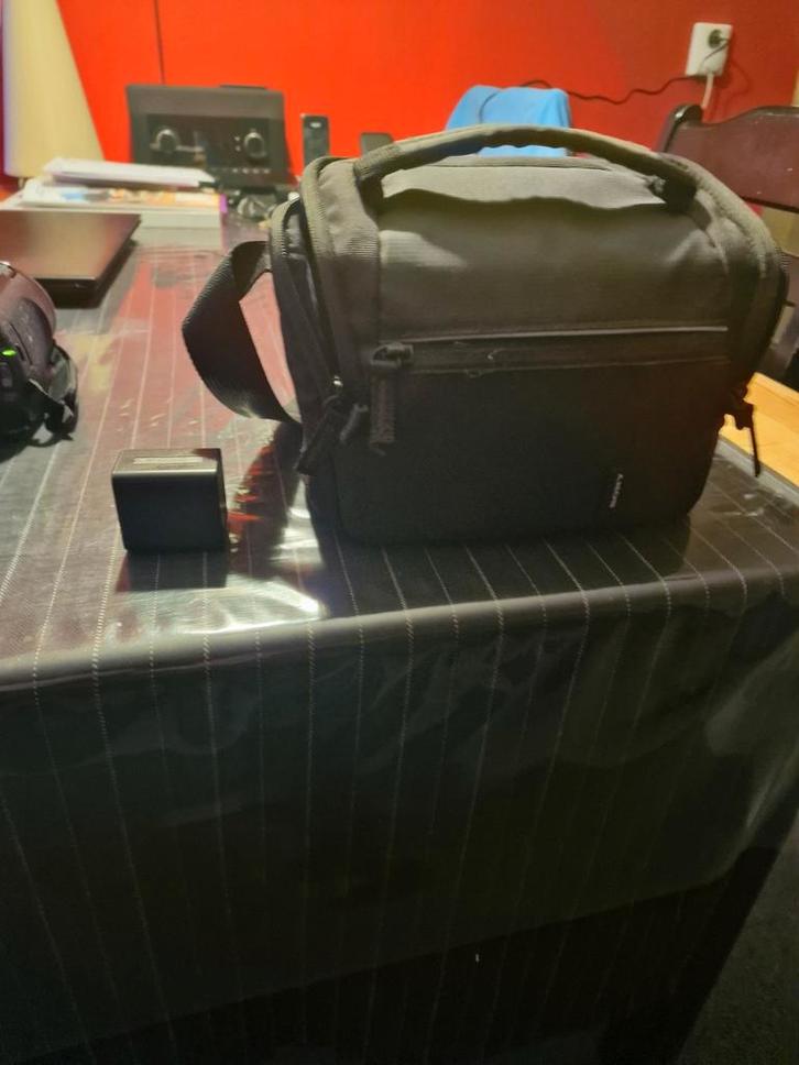 Sony videocamera FDR-AX53, Audio, Tv en Foto, Videocamera's Digitaal, Zo goed als nieuw, Geheugenkaart, Sony, 20x of meer, Ophalen