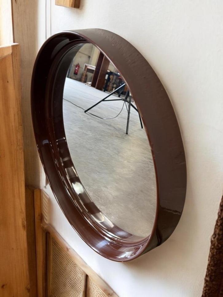Vintage ronde bruine spiegel space age, Antiek en Kunst, Antiek | Spiegels, Minder dan 50 cm, Rond, Ophalen