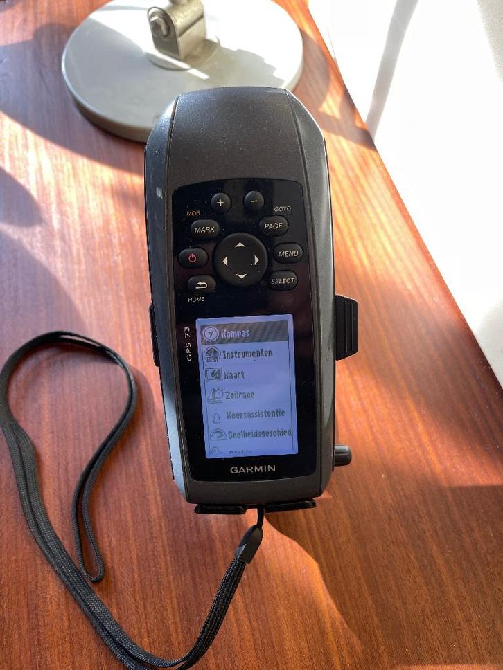 Garmin gps 73, Watersport en Boten, Navigatiemiddelen en Scheepselektronica, Zo goed als nieuw, Gps of Kompas, Ophalen of Verzenden