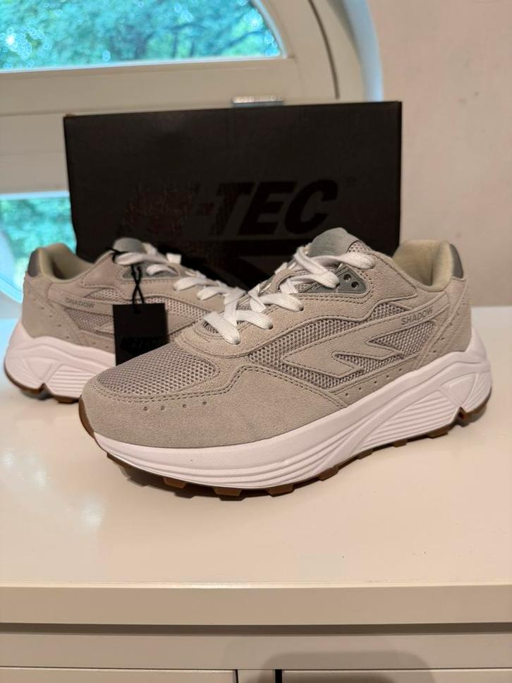 Nieuw Hi-tec HTS shadow sneakers maat 38 Hi Tec, Kleding | Dames, Schoenen, Nieuw, Sneakers of Gympen, Grijs, Verzenden