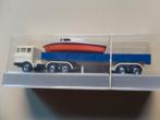 Mercedes trekker/oplegger met boot Efsi, Hobby en Vrije tijd, Modelauto's | 1:87, Verzenden, Zo goed als nieuw, Bus of Vrachtwagen