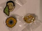 Zonnebloemen kunst Rembrandt comic strip logo pins, Verzamelen, Speldjes, Pins en Buttons, Ophalen of Verzenden, Zo goed als nieuw
