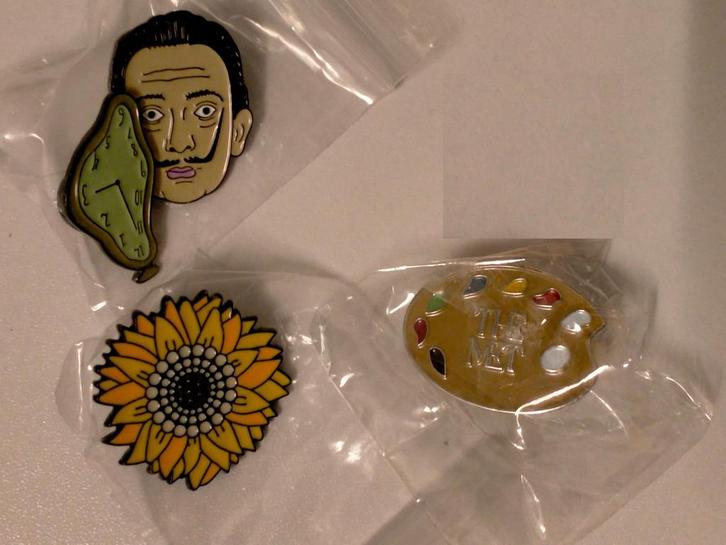 Zonnebloemen kunst Rembrandt comic strip logo pins, Verzamelen, Speldjes, Pins en Buttons, Zo goed als nieuw, Ophalen of Verzenden