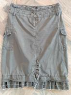 Stoere legergroene rok met alternatieve details, 46, Leon, Ophalen, Maat 46/48 (XL) of groter, Leon, Gedragen