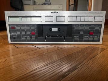 Revox B215 cassettedeck beschikbaar voor biedingen