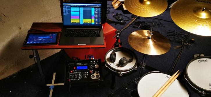Roland TD-30 met Jobeky Real Feel Bekkens + Sonor Hardware, Muziek en Instrumenten, Drumstellen en Slagwerk, Gebruikt, Roland