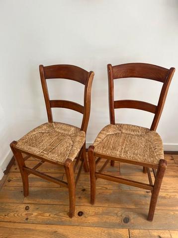 Originele jaren ‘50 stoelen beschikbaar voor biedingen