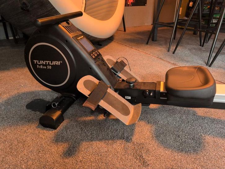 Tunturi FitRow 50 Roeimachine - Weinig Gebruikt!, Sport en Fitness, Fitnessapparatuur, Zo goed als nieuw, Armen, Benen, Rug, Ophalen