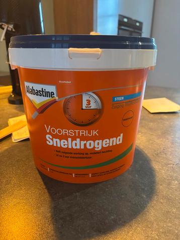 Alabastine Voorstrijk Steen Sneldrogend beschikbaar voor biedingen