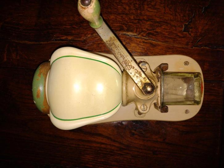 Antieke Koffiemolen van zassenhaus art deco stijl, Antiek en Kunst, Antiek | Keukenbenodigdheden, Ophalen of Verzenden