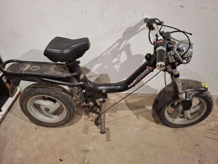 Tomos frame geel kenteken met veel onderdelen moet snel weg!, Fietsen en Brommers, Brommers | Tomos, Gebruikt, Standard, Ophalen