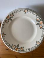 Mooie, Franse schaal / bord met prachtig motief.  31 cm, Antiek en Kunst, Antiek | Servies los, Ophalen of Verzenden