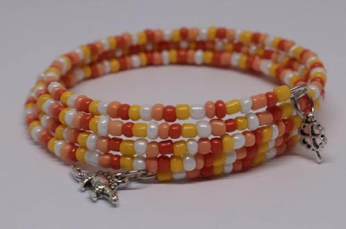Spiraalarmband in geel, wit en twee tinten oranje, Sieraden, Tassen en Uiterlijk, Armbanden, Nieuw, Overige kleuren, Ophalen of Verzenden