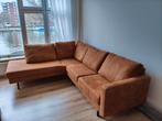 Hoekbank van bruin kunstleer - zo goed als nieuw, Huis en Inrichting, Banken | Bankstellen, Ophalen