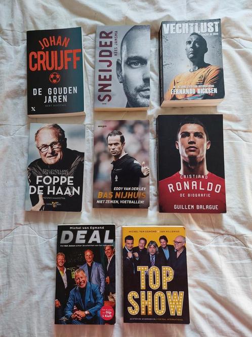 8 VOETBALBOEKEN - Biografieën van Topvoetballers, Boeken, Sportboeken, Gelezen, Balsport, Ophalen of Verzenden