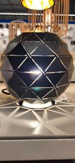 TK: 1 tafel/nacht lampje, Ophalen of Verzenden, Zo goed als nieuw, Metaal, Minder dan 50 cm