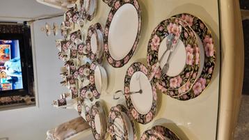 Royalalbetts  albertha rose  8personen en meer beschikbaar voor biedingen