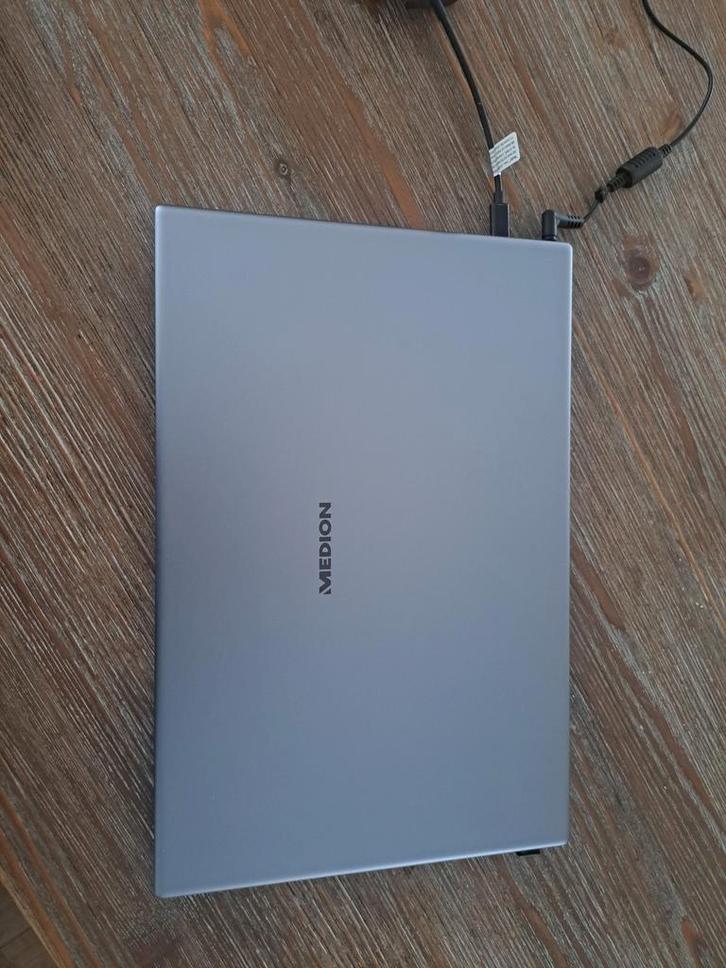 Medion Notebook - Ryzen 5, 8GB RAM, 512GB SSD Windows 11 pro, Computers en Software, Windows Laptops, Zo goed als nieuw, 15 inch