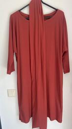 Heerlijke jurk (terra) van La dress. Maat 40-42, Ophalen of Verzenden, Zo goed als nieuw, Knielengte
