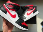 Nike air jordan 1 mid "fire red" maat 44, Overige kleuren, Nike, Nieuw, Ophalen of Verzenden