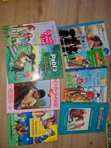 Paardenboeken Collectie - Diverse Titels beschikbaar voor biedingen
