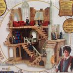 POPPENHUIS DIORAMA HARRY POTTER GRYFFINDOR TOWER, Ophalen of Verzenden, Nieuw, Actiefiguurtje