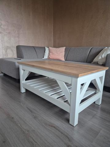 Salontafel  beschikbaar voor biedingen