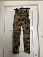 Bershka camouflage broek maat 34, Kleding | Dames, Ophalen of Verzenden, Zo goed als nieuw, Maat 34 (XS) of kleiner, Lang