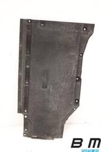 Bodembeschermplaat links (bestuurderskant) Audi A4 8W Sedan, Auto-onderdelen, Gebruikt