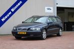 Volvo V70 2.4 D5 AUTOMAAT YOUNGTIMER 1e EIGENAAR (bj 2003), Auto's, Volvo, Blauw, 163 pk, Diesel, Grijs