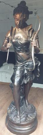 bronzen beeld -  diana godin van de jacht, Ophalen
