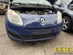 Voorbumper Renault Twingo 2 2007-14 Blauw, Gebruikt, Herkomst onderdeel bekend, Ophalen of Verzenden, Bumper