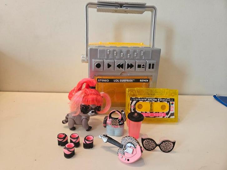 Lol surprise remix - punk bandit, Verzamelen, Poppetjes en Figuurtjes, Zo goed als nieuw, Ophalen of Verzenden