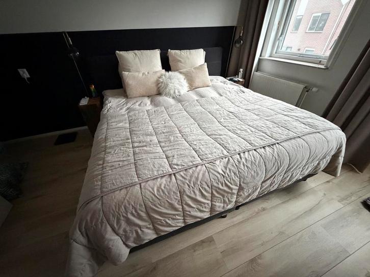 Norma boxspring antraciet 200x210 cm, Huis en Inrichting, Slaapkamer | Bedden, Zo goed als nieuw, Tweepersoons, Overige maten