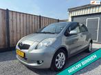 Toyota Yaris 1.3 VVTi Sol MMT Automaat | Elektr. Ramen | PDC, Stof, Gebruikt, 4 cilinders, Met garantie (alle)