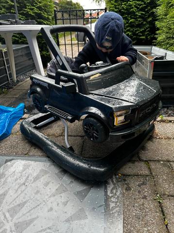 Loopwagen beschikbaar voor biedingen