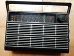 Aristona 1570 vintage draagbare transistor radio, Ophalen of Verzenden, Gebruikt, Radio
