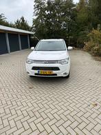 Mitsubishi Outlander 2.0 PHEV InStyle+, 1998 cc, 4 cilinders, Wit, Vierwielaandrijving
