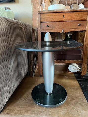 DESIGN LEOLUX BIJZETTAFELTJE beschikbaar voor biedingen