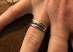 Prachtige cross-over ring 925 zilver gemerkt!, Gebruikt, Verzenden, Kleiner dan 17, Dame