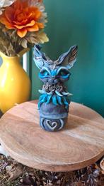 Fantasie chinchilla-konijn totempje - handgemaakt sculptuur, Antiek en Kunst, Ophalen of Verzenden