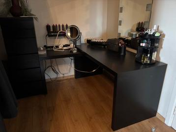Complete make up hoek, bureau zwart beschikbaar voor biedingen