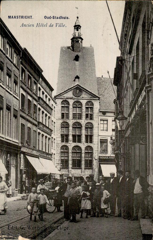 Maastricht Oud-stadhuis, Verzamelen, Ansichtkaarten | Nederland, Gelopen, Limburg, Voor 1920, Ophalen of Verzenden