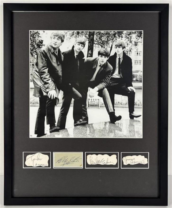 The Beatles - Handtekeningen van The Beatles (Beckett COA), Verzamelen, Muziek, Artiesten en Beroemdheden, Zo goed als nieuw, Overige typen