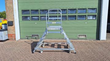 Bordestrap magazijntrap  onderhoudstrap bordeshoogte 120 cm  beschikbaar voor biedingen