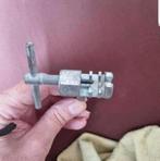 Kettingpons 1/2 x 1/8 bieden gebruikt

Met een kettingpons, Ophalen of Verzenden, Gebruikt