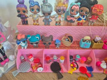 Complete LOL Poppen Set met Camper/Huis beschikbaar voor biedingen