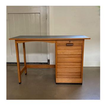 Art Deco bureau beschikbaar voor biedingen