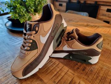 nike air max 90 beschikbaar voor biedingen